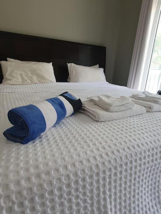 Townhouse By The Bay, Little Bay Country Club ,Negril Villa Orange Bay Екстериор снимка