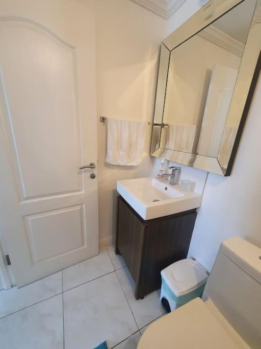 Townhouse By The Bay, Little Bay Country Club ,Negril Villa Orange Bay Екстериор снимка