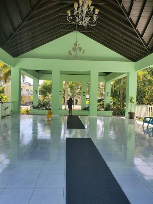 Townhouse By The Bay, Little Bay Country Club ,Negril Villa Orange Bay Екстериор снимка