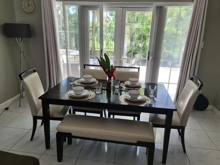 Townhouse By The Bay, Little Bay Country Club ,Negril Villa Orange Bay Екстериор снимка