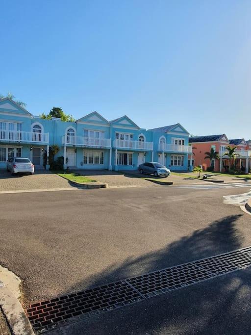 Townhouse By The Bay, Little Bay Country Club ,Negril Villa Orange Bay Екстериор снимка